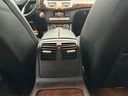 Used 2013 Mercedes-Benz CLS 550 image 18