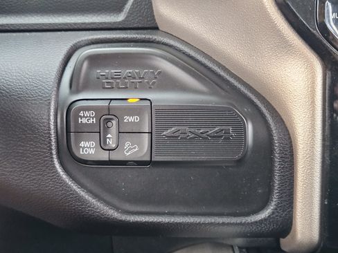Used 2023 RAM 2500 Laramie AWD/4WD image 21