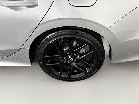 Used 2025 Honda Civic Sport image 16