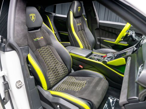 Used 2022 Lamborghini Urus image 69