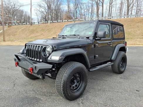 Used 2023 Jeep Wrangler Sport S image 7