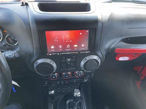 Certified 2017 Jeep Wrangler Unlimited Sport image 18