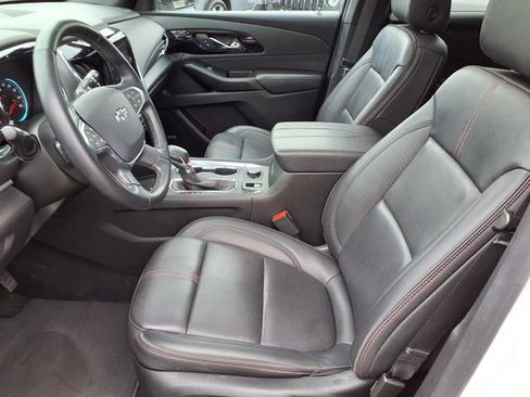 Used 2023 Chevrolet Traverse RS AWD/4WD image 14