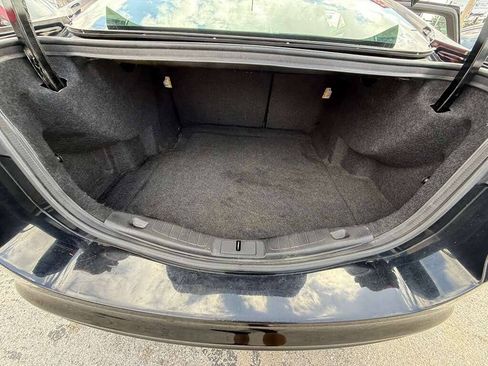 Used 2017 Ford Fusion SE FWD image 14