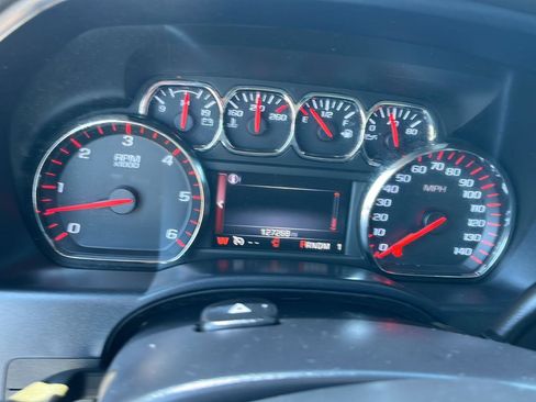 Used 2015 GMC Sierra 2500 SLE w/ SLE Preferred Package AWD/4WD image 9