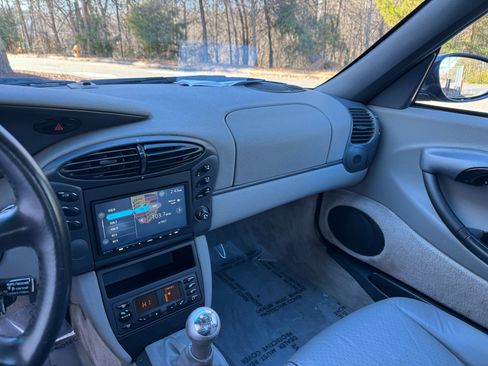 Used 1999 Porsche Boxster HEATED SEATS / MANUAL TRANSMIS image 31