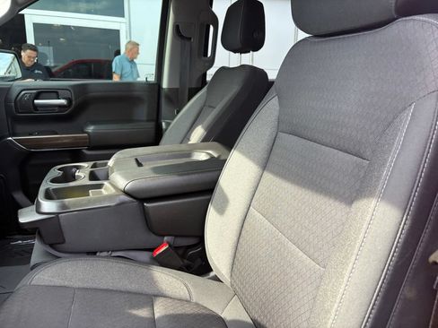 Used 2020 Chevrolet Silverado 1500 LT Trail Boss w/ Convenience Package AWD/4WD image 11