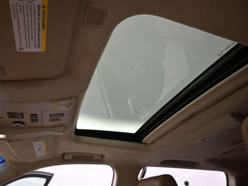 Used 2016 Cadillac Escalade ESV Platinum image 16