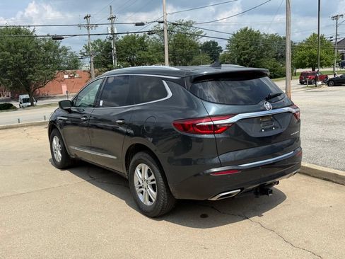 Used 2019 Buick Enclave Essence FWD image 8