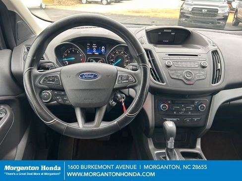 Used 2017 Ford Escape SE image 14