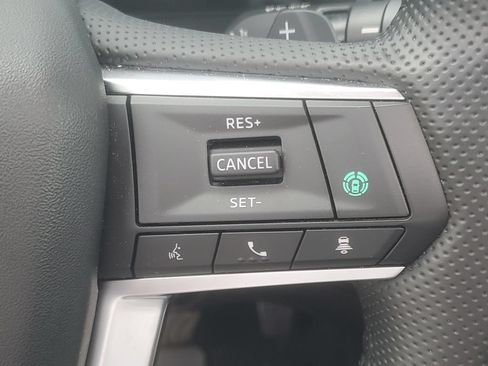 Used 2024 Mitsubishi Outlander SE AWD/4WD image 39