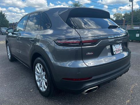 Used 2021 Porsche Cayenne AWD/4WD image 7