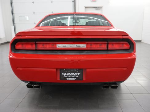 Used 2010 Dodge Challenger R/T RWD image 23
