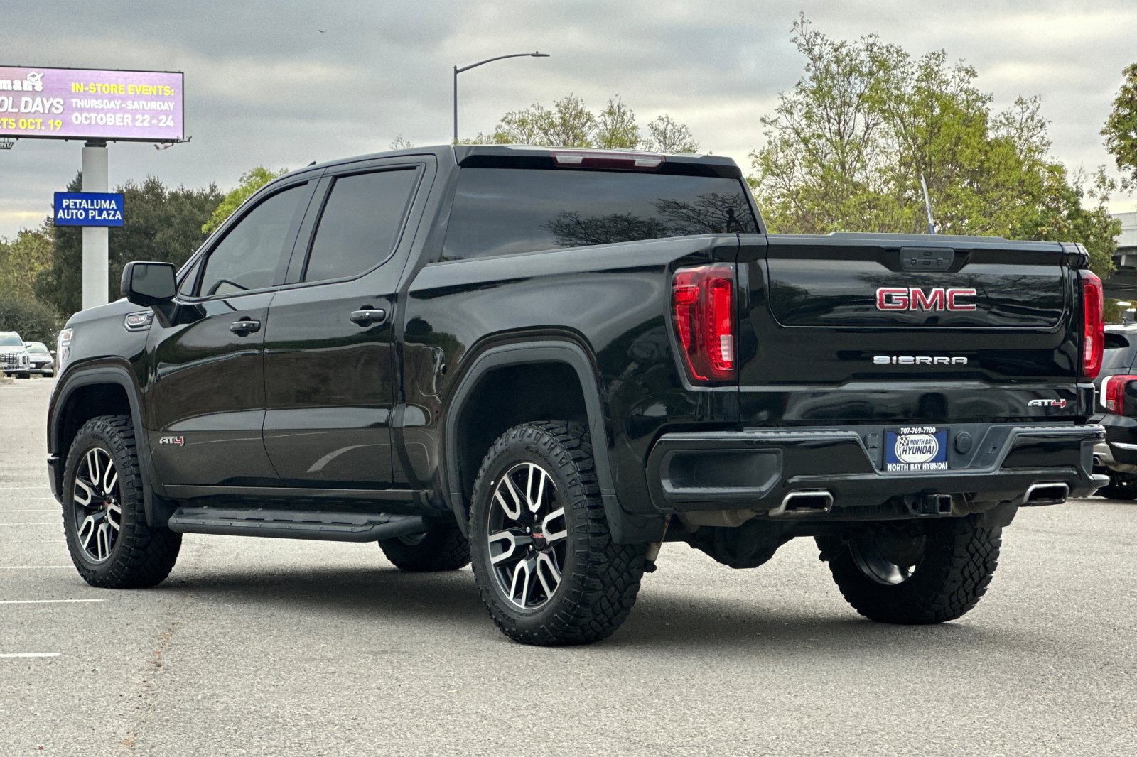 Used 2021 GMC Sierra 1500 AT4 AWD/4WD image 6