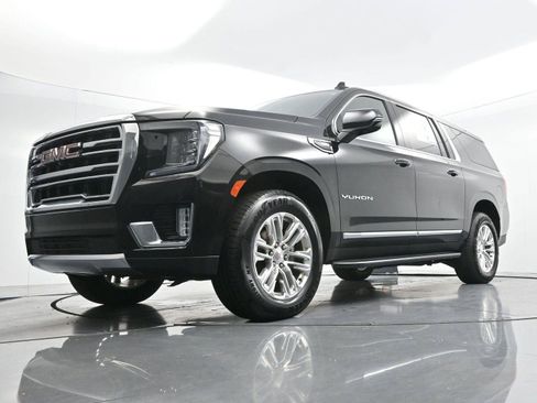 Used 2023 GMC Yukon XL SLT w/ SLT Premium Package AWD/4WD image 53