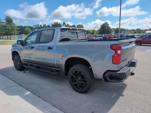 Used 2021 Chevrolet Silverado 1500 LT Trail Boss w/ Convenience Package II AWD/4WD image 6