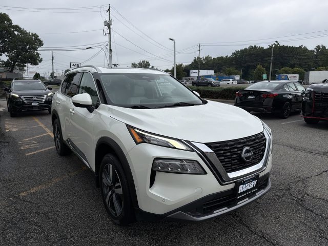Certified 2023 Nissan Rogue SL w/ SL Premium Package AWD/4WD image 2