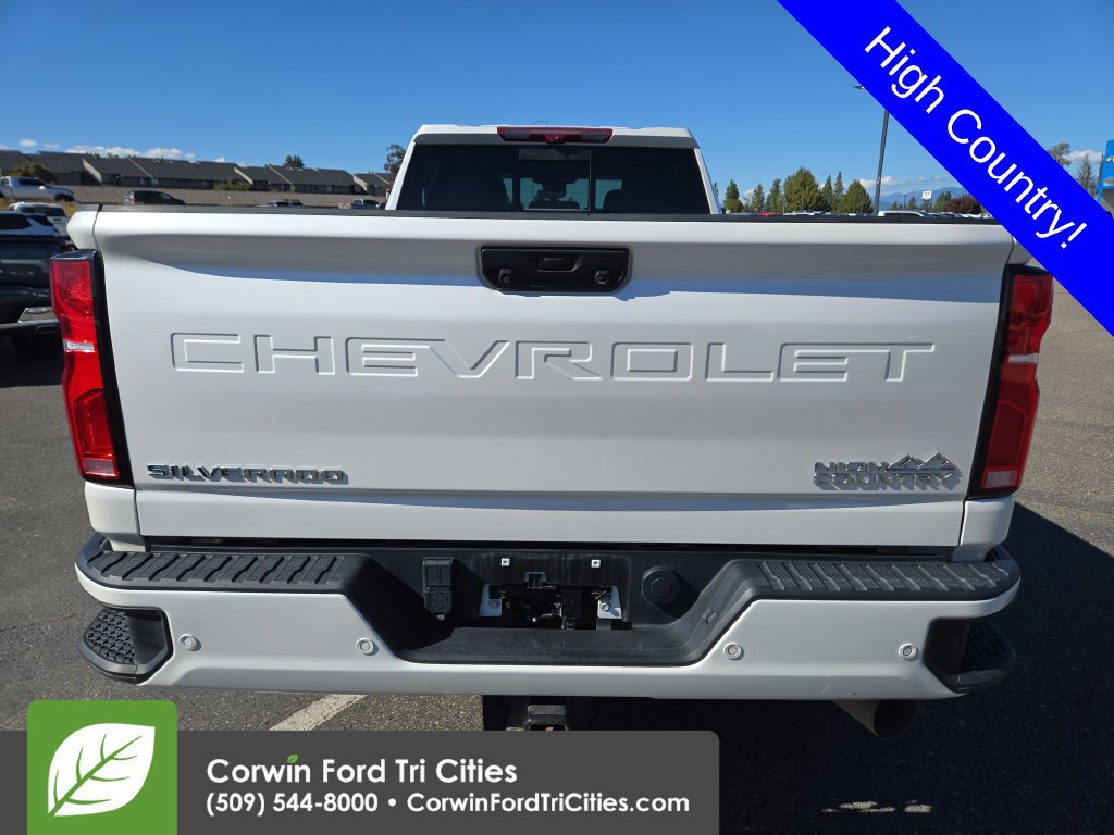 Used 2024 Chevrolet Silverado 3500 High Country w/ High Country Premium Package AWD/4WD image 12
