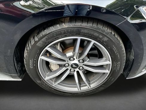 Used 2017 Ford Mustang GT Premium w/ Equipment Group 401A RWD image 31