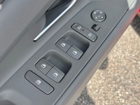 Certified 2025 Hyundai Elantra Sport image 20
