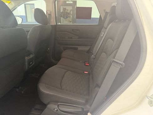 Used 2023 Nissan Pathfinder SV w/ Black Appearance Package AWD/4WD image 30