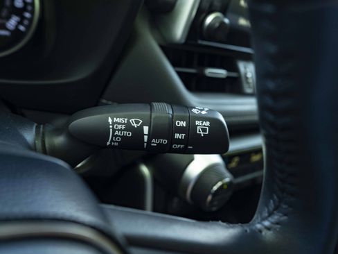 Used 2020 Toyota RAV4 XLE Premium FWD image 24