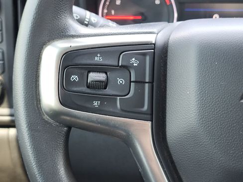Used 2021 Chevrolet Silverado 2500 Custom w/ Custom Value Package AWD/4WD image 18