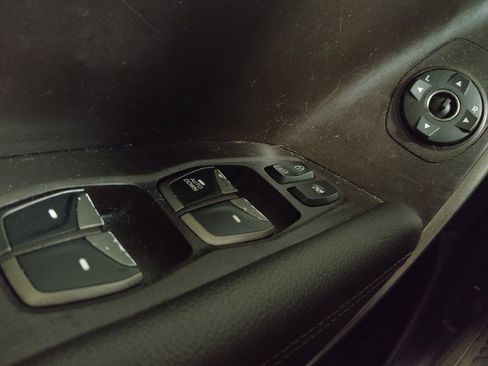 Used 2018 Hyundai Santa Fe Sport FWD image 27