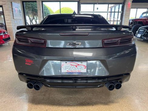 Used 2016 Chevrolet Camaro SS RWD image 6