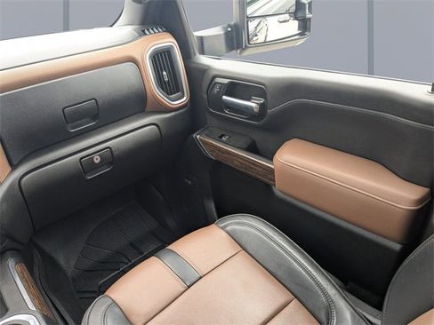 Used 2020 Chevrolet Silverado 3500 High Country w/ Z71 Off-Road Package image 17