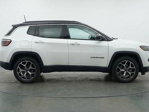 Used 2025 Jeep Compass Limited AWD/4WD image 11