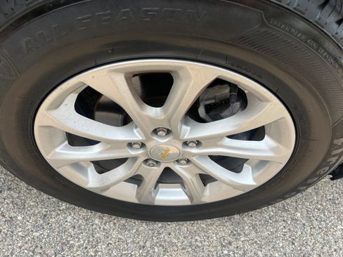 Used 2018 Chevrolet Equinox LT w/ Sun & Infotainment Package FWD image 41