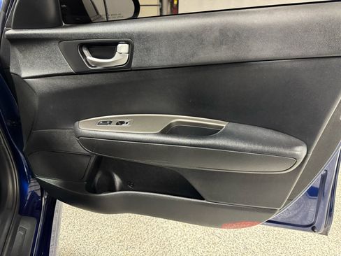 Used 2020 Kia Optima LX image 16