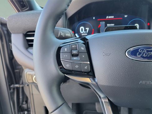 New 2026 Ford Explorer Platinum image 12