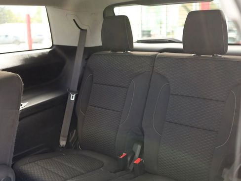 Used 2018 GMC Acadia SLE image 27