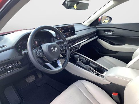 Used 2023 Honda Accord Touring image 32