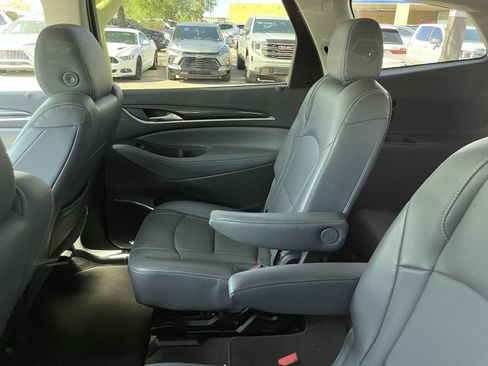 Used 2019 Buick Enclave Essence FWD image 8