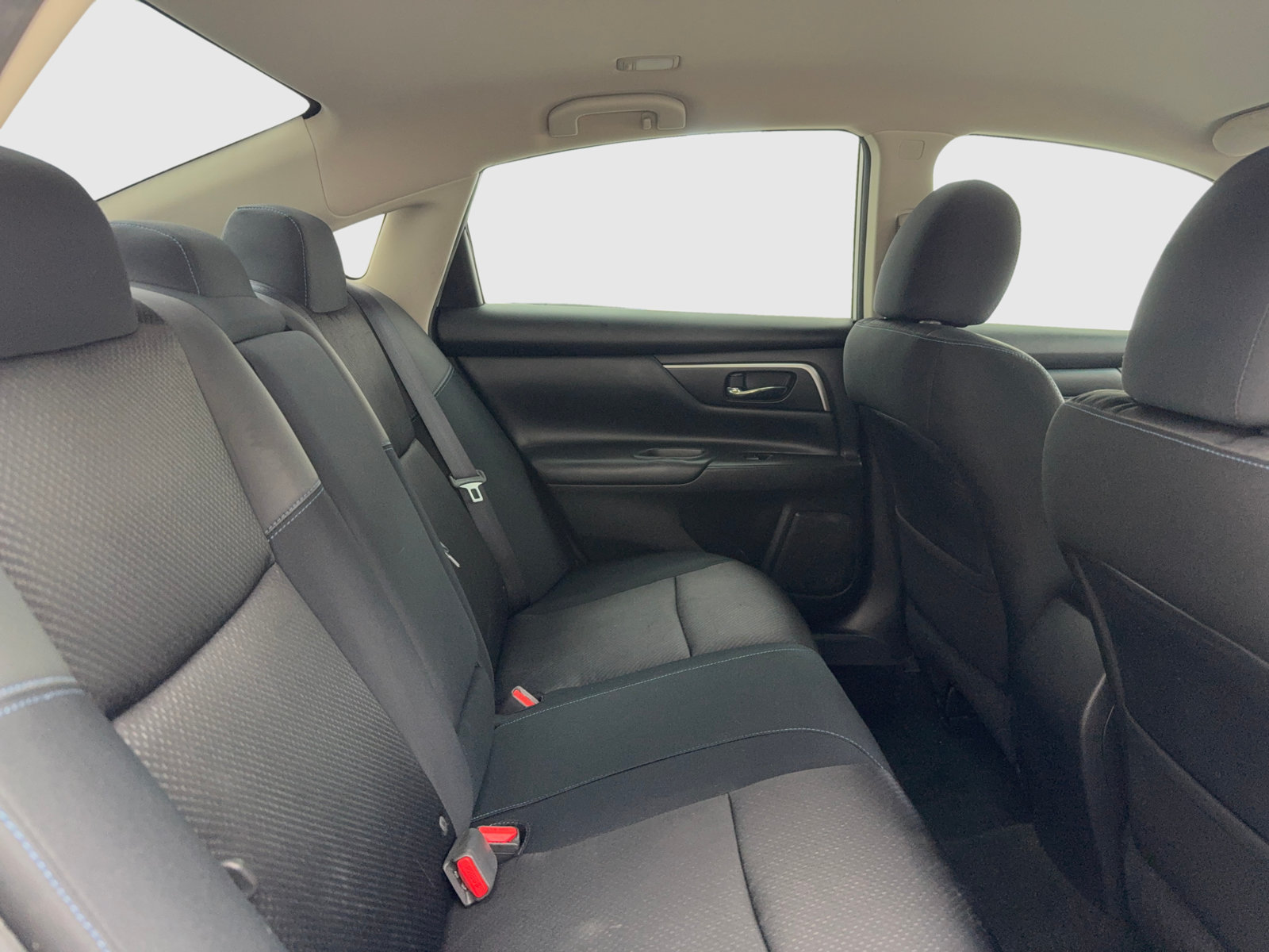 Used 2016 Nissan Altima 2.5 SR FWD image 43