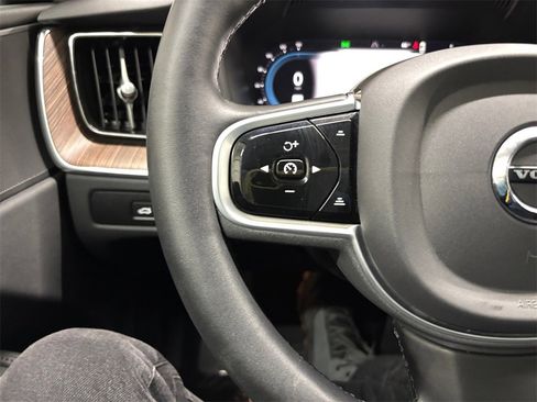 Certified 2023 Volvo XC60 B5 Plus w/ Climate Package image 26