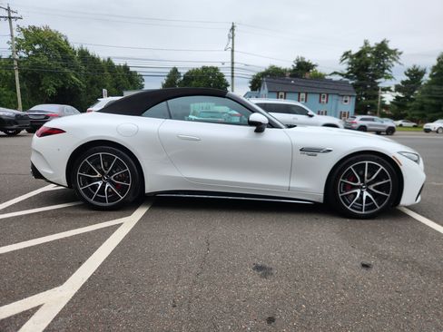 Used 2022 Mercedes-Benz SL 55 AMG 4MATIC image 11