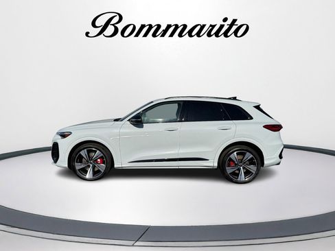 New 2025 Audi SQ5 Premium Plus image 2