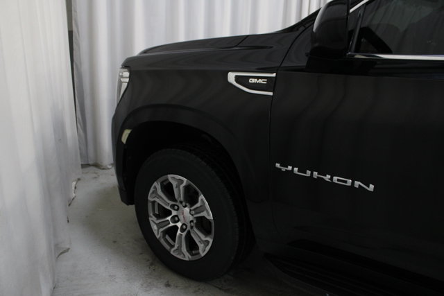 Used 2021 GMC Yukon XL SLE AWD/4WD image 31