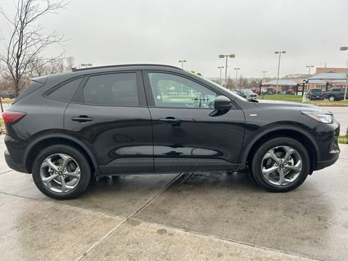Used 2025 Ford Escape ST-Line AWD/4WD image 9