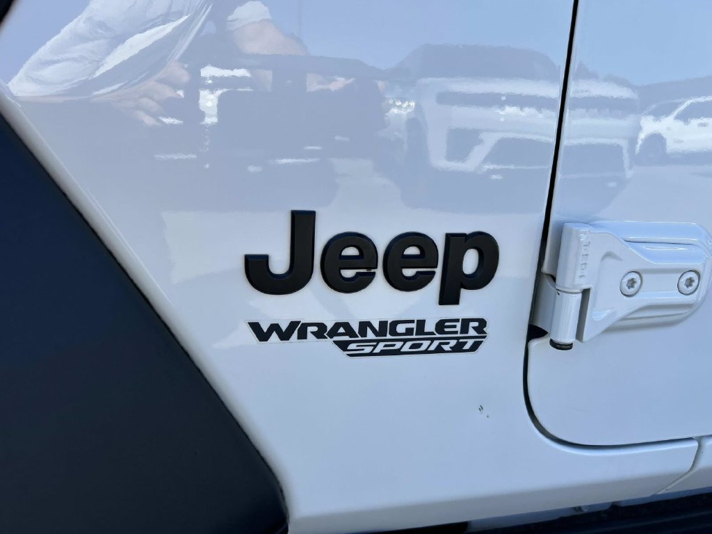 Used 2021 Jeep Wrangler Sport AWD/4WD image 34