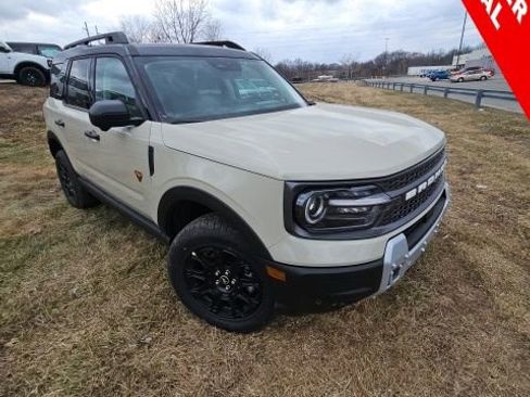 New 2025 Ford Bronco Sport Badlands w/ Badlands Tech Package AWD/4WD image 1