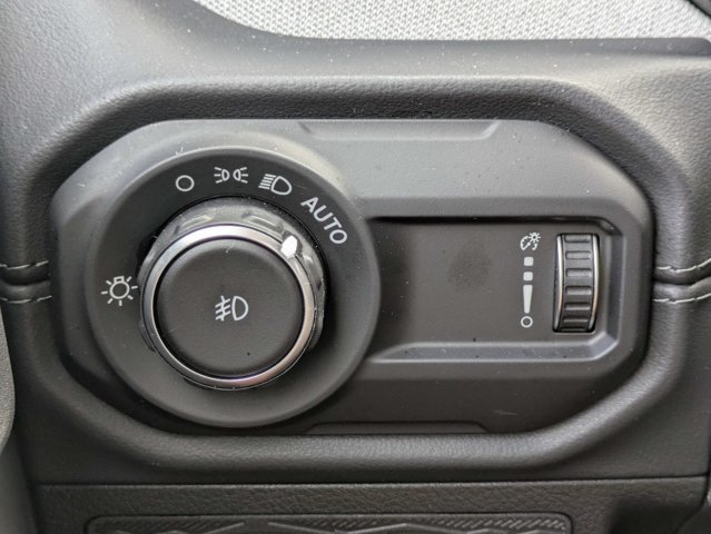Certified 2026 Jeep Wrangler Unlimited Sahara AWD/4WD image 25