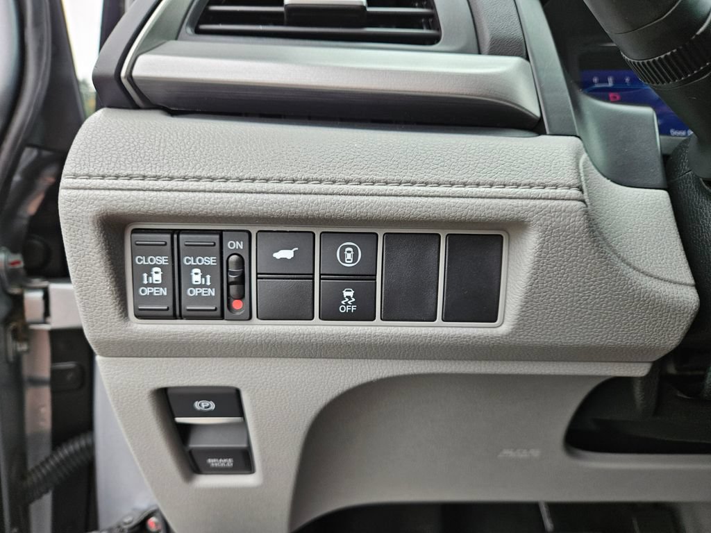 Used 2024 Honda Odyssey EX-L image 25