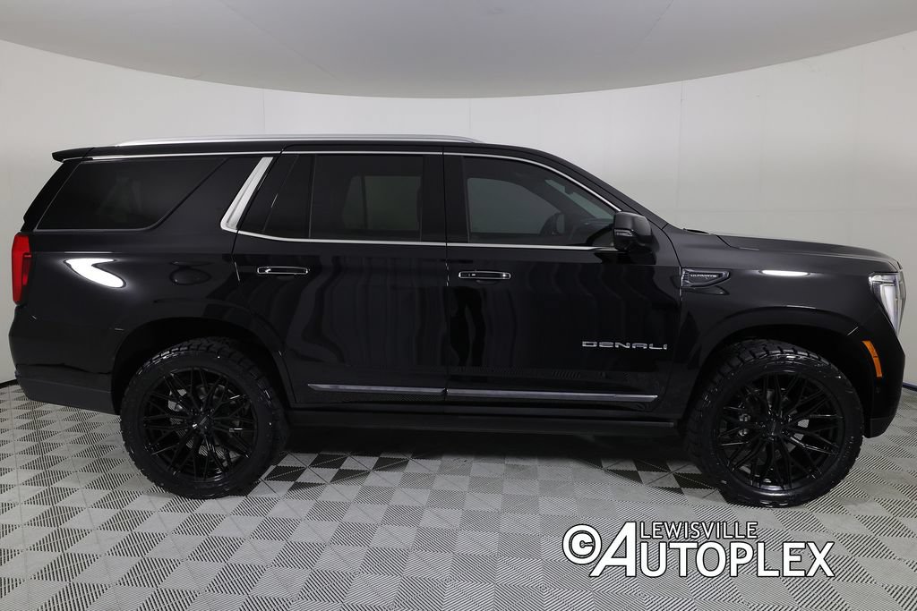 Used 2026 GMC Yukon Denali Ultimate w/ LPO, Floor Liner Package AWD/4WD image 4