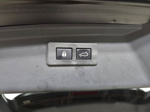 Used 2023 Subaru Outback Limited XT AWD/4WD image 8