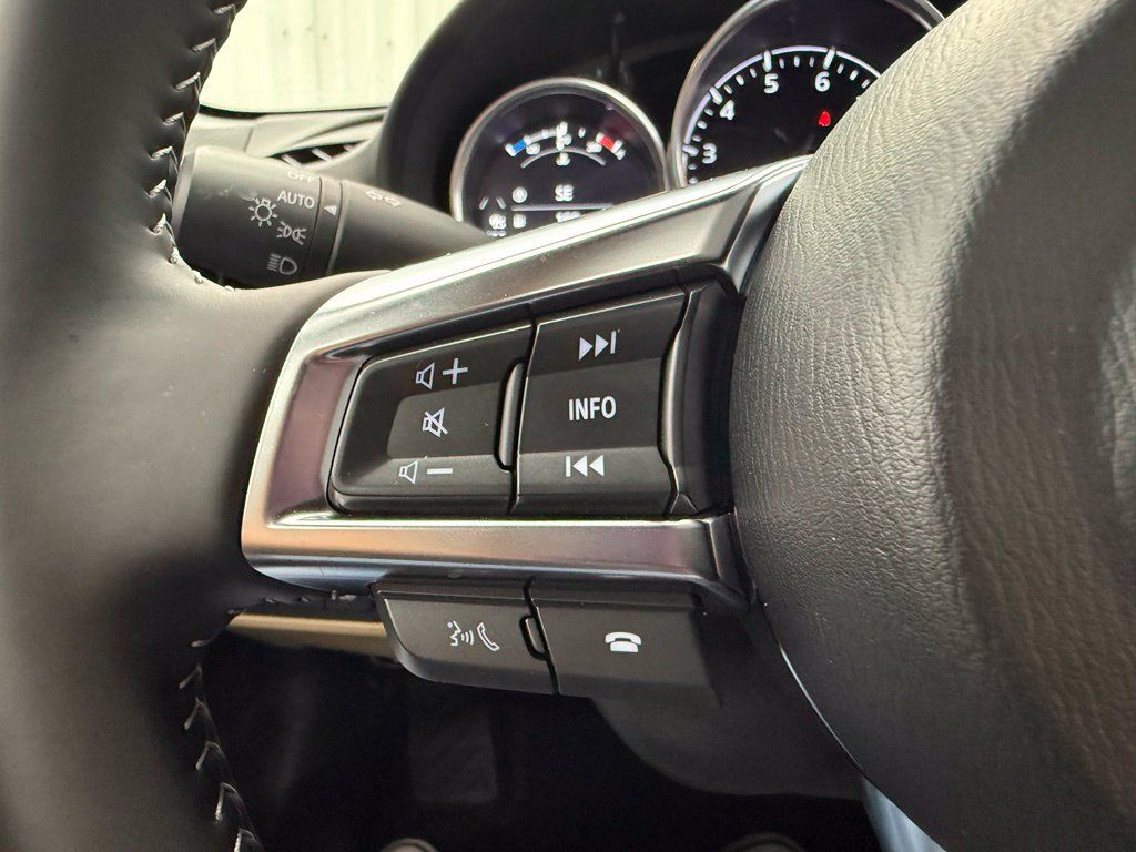 Used 2026 MAZDA MX-5 Miata RF Grand Touring RWD image 22